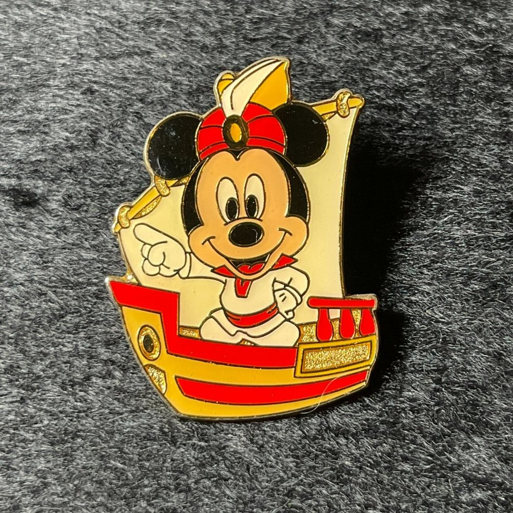 Aladdin Prize Mickey Tokyo Disney Land Sea Resort‎ TDL TDS Pin Japan